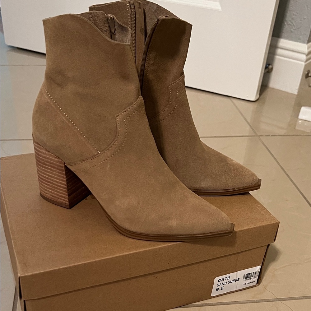 Steve Madden Tan Ankle Booties